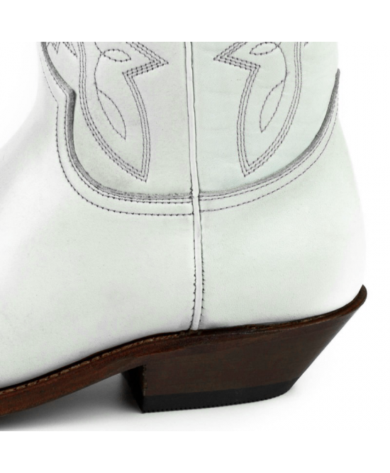 Mayura 1920 Western Biker Boot White